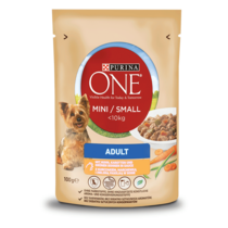 Purina ONE® MINI Adult mit Huhn, Karotten und grünen Bohnen in Sauce Vorderansicht