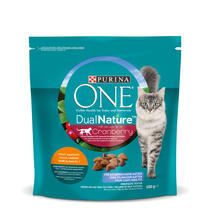 PURINA ONE DUAL NATURE mit Cranberries für ausgewachsene Katzen reich an Huhn