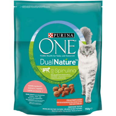 Purina ONE® DUAL NATURE mit Spirulina für kastrierte Katzen reich an Lachs Vorderansicht