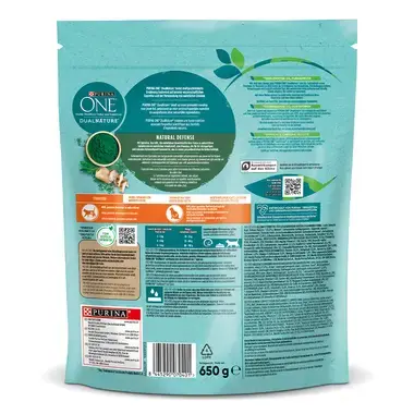 PURINA ONE DualNature NATURAL DEFENSE Sterilcat mit Spirulina & Lachs Hinteransicht